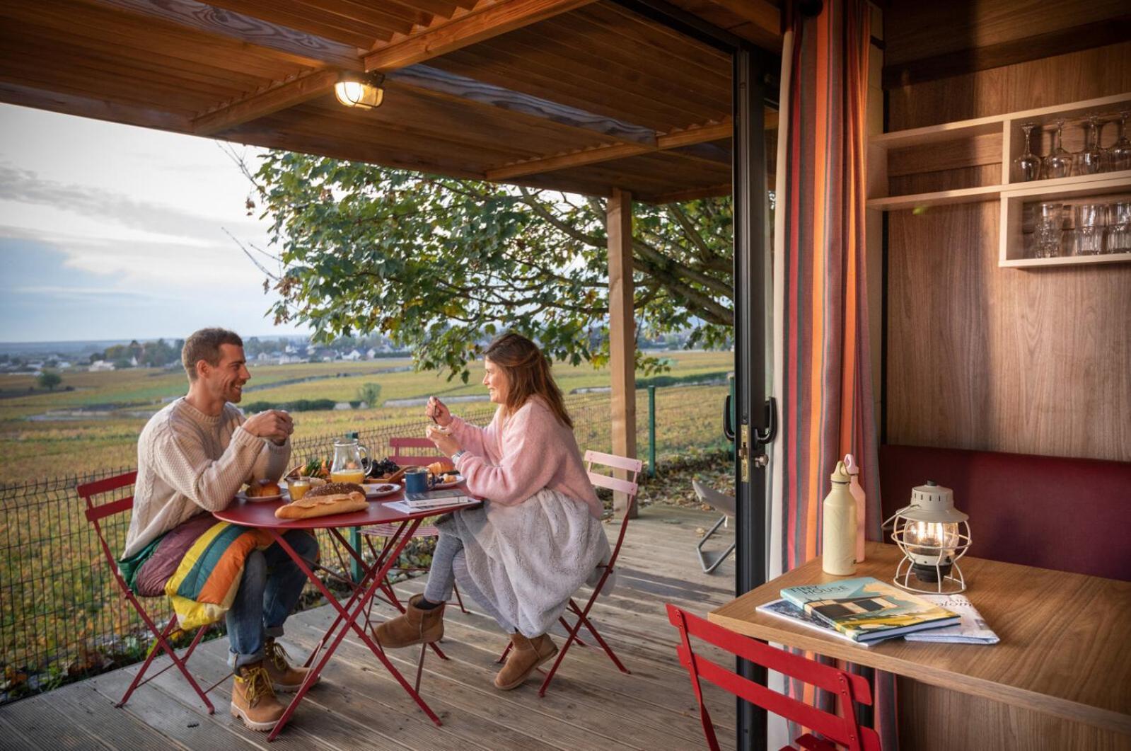 Huttopia Meursault Ruang foto